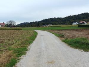 Cesta Hraše - Valburga