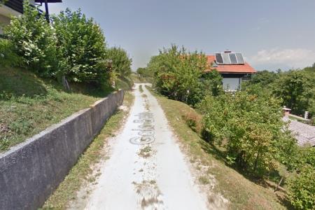 Cesta na Golem Brdu med 169 in 179