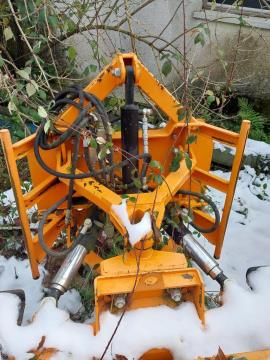 Snežni plug SPH za vozila do ca. 160 KM