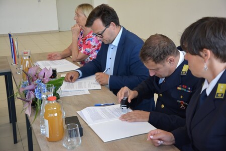 Podpis dogovora in pogodb