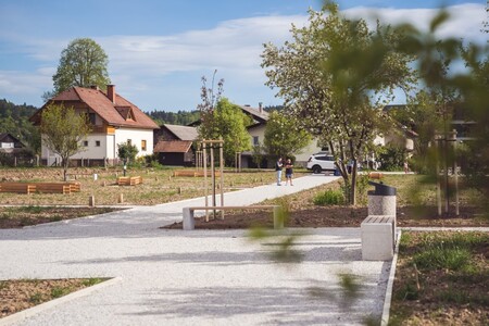 Odprtje vrtičkov v Preski