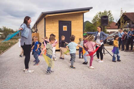 Odprtje vrtičkov v Preski